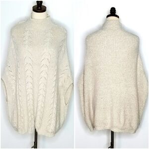 Anthropologie Akemi & Kin Eyelash Turtleneck One Size Biege Cable Knit Poncho